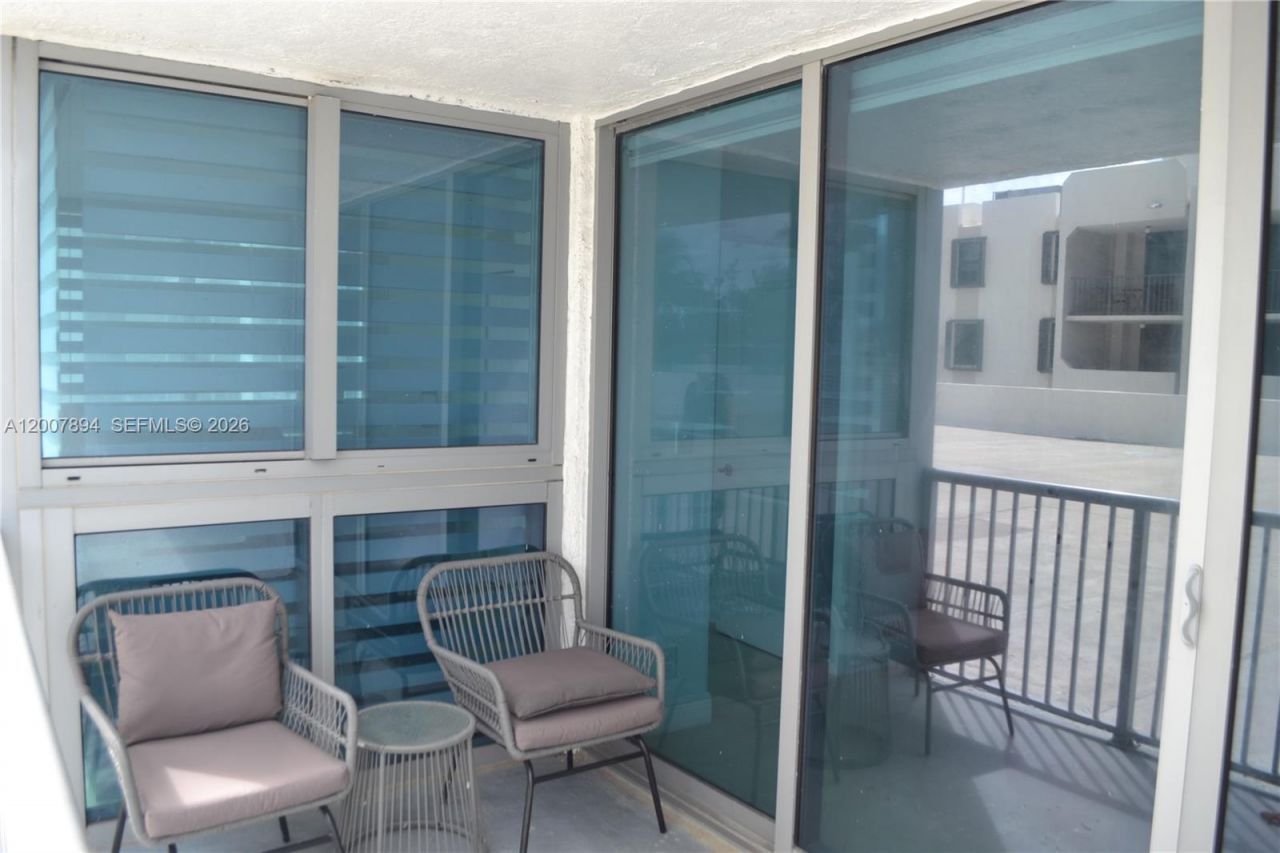 2655 Collins Ave, Unit 410, Miami Beach, FL 33140 Photo