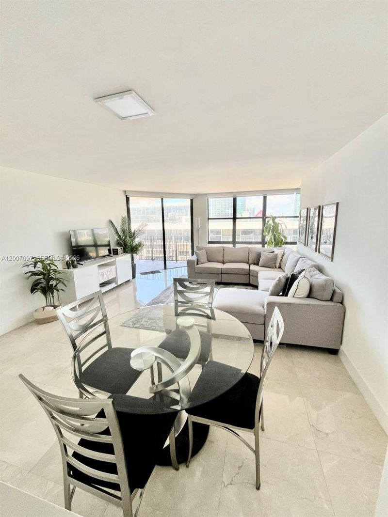 1901 Brickell Ave, Unit B2007, Miami, FL 33129 Photo