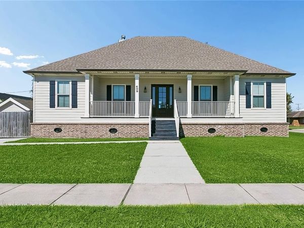 409 LLAMA Drive, Arabi, LA 70032