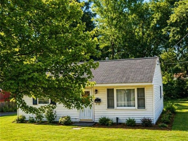 204 Elmbrook Drive, Manlius, NY 13104