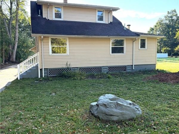 3687 Franklin Avenue , Hubbard, OH 44425