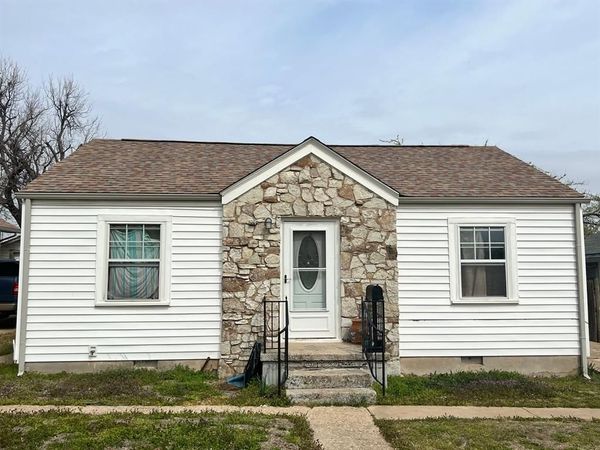 831 Poplar Avenue, Yukon, OK 73099