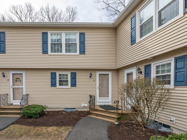 56 Durham Road, Unit 17, Dover, NH 03820