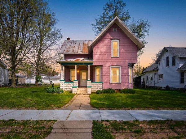 319 E Broad Street, Angola, IN 46703