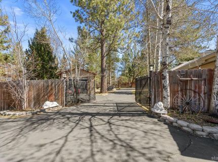 1101 Modoc Way, South Lake Tahoe, CA 96150 Photo