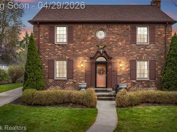 938 LAKEPOINTE STREET, Grosse Pointe Park, MI 48230
