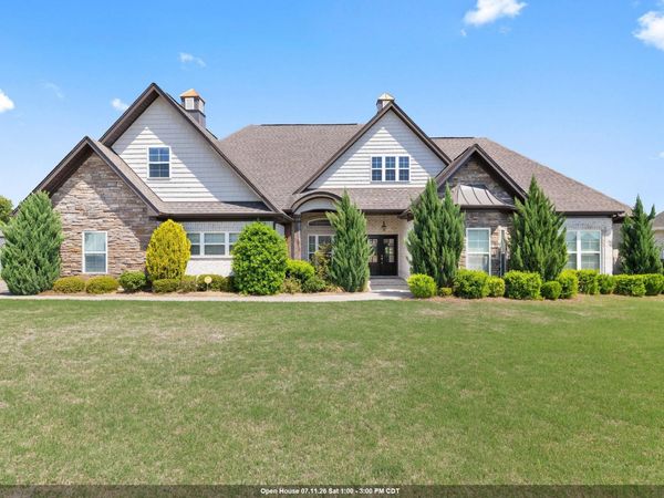 217 Carron Ln, Tuscumbia, AL 35674