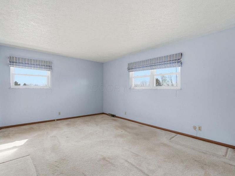 2432 Koebel Road, Columbus, OH 43207 Photo 36
