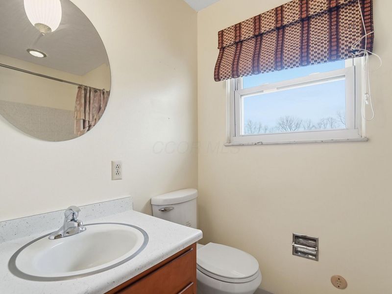 2432 Koebel Road, Columbus, OH 43207 Photo 46