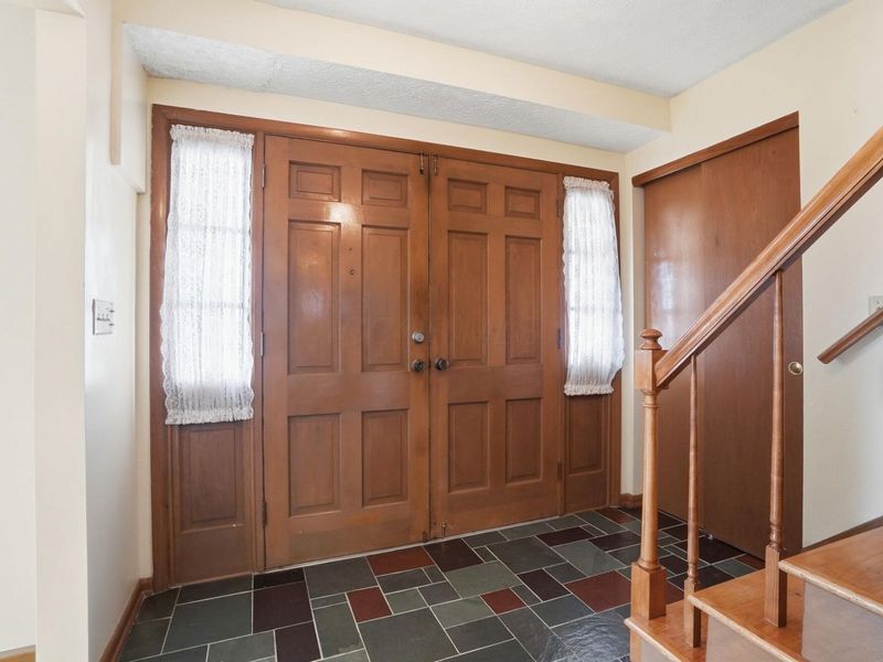 2432 Koebel Road, Columbus, OH 43207 Photo 7