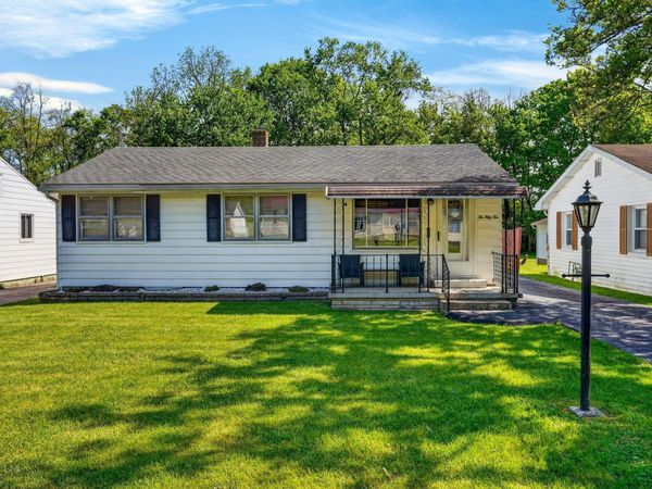 1052 Lake Drive , Chillicothe, OH 45601
