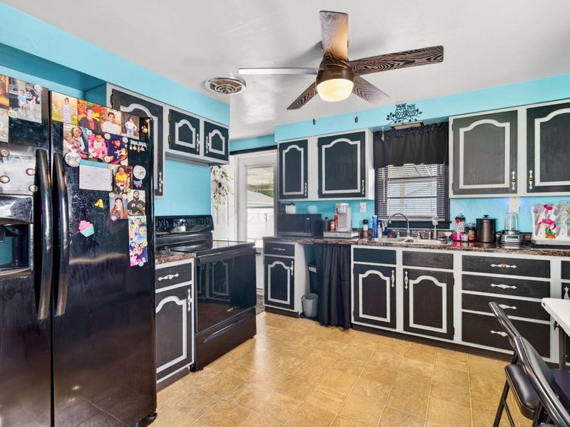 1052 Lake Drive, Chillicothe, OH 45601 Photo 12