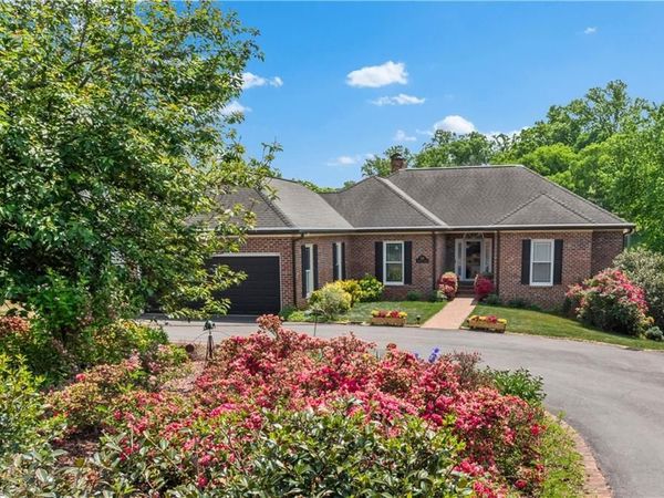 166 River Hill Drive, Advance, NC 27006