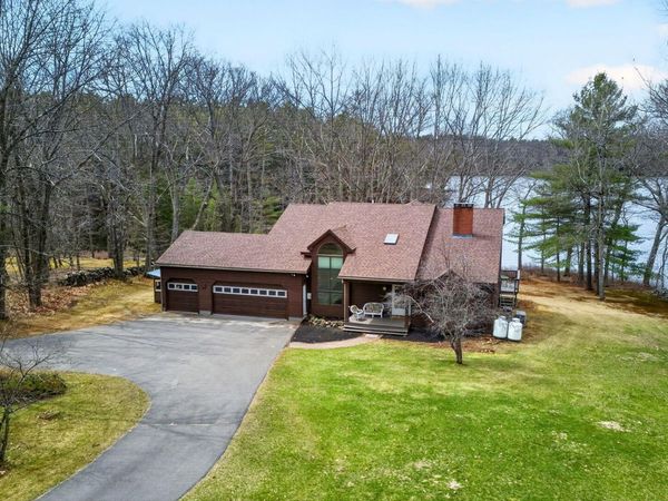 556 Main Street, Wayne, ME 04284