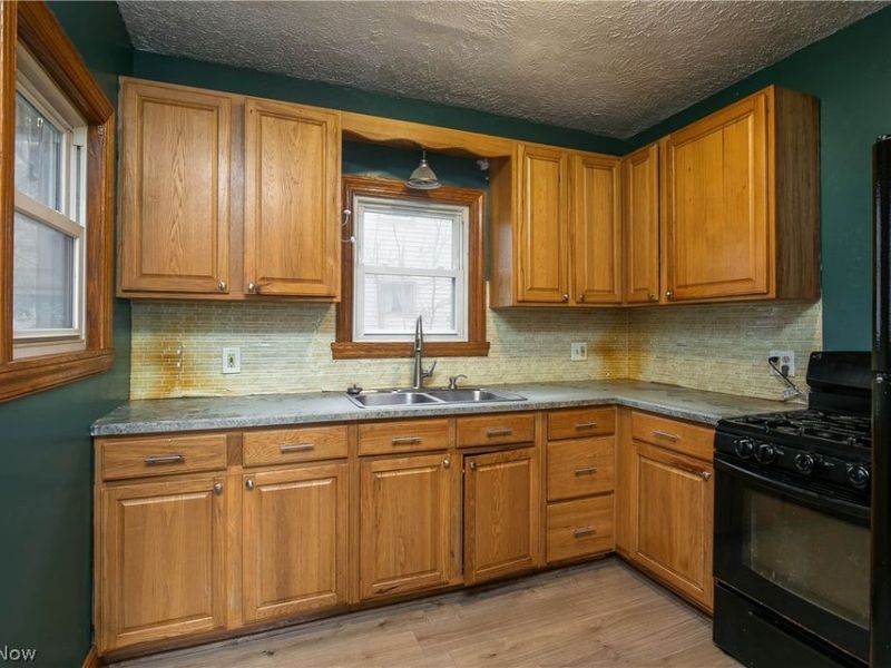2 Ohio Avenue NE, Massillon, OH 44646 Photo 8