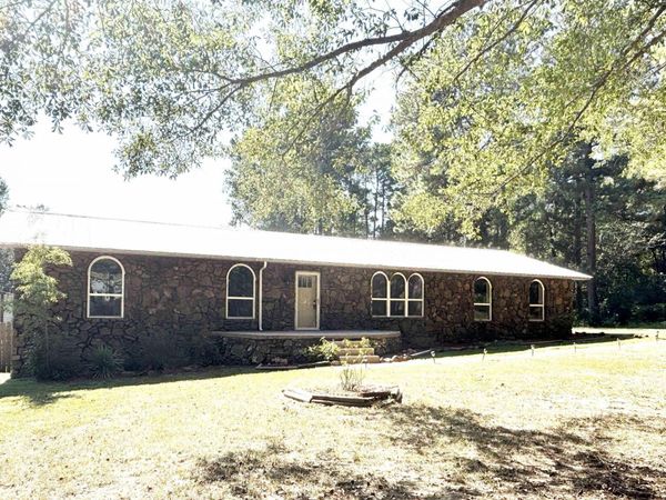 8919 McKim Drive , Mabelvale, AR 72103