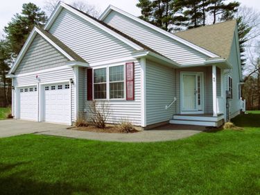 49 Jamesway Drive, Litchfield, NH 03051