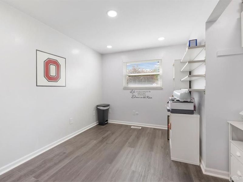 804 Treherne Lane, Englewood, OH 45322 Photo 14