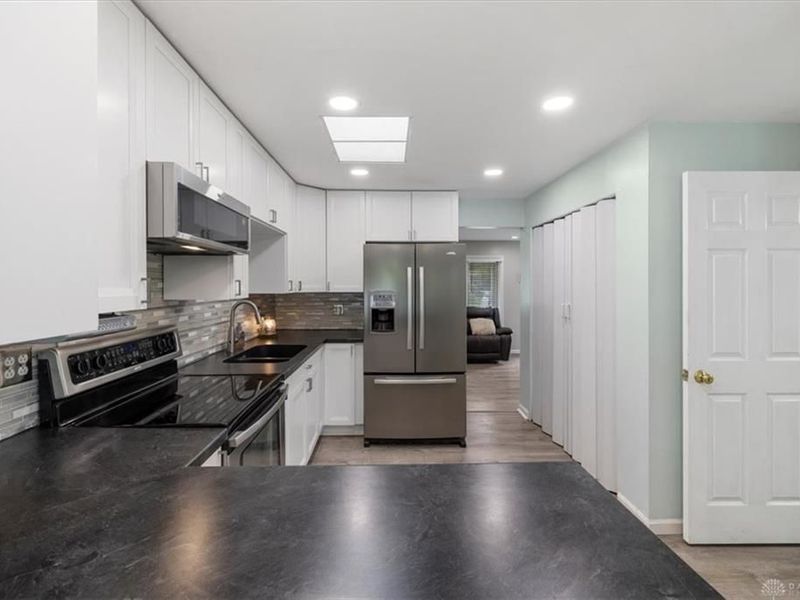 804 Treherne Lane, Englewood, OH 45322 Photo 27