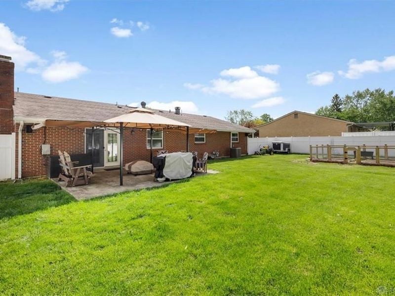 804 Treherne Lane, Englewood, OH 45322 Photo 35