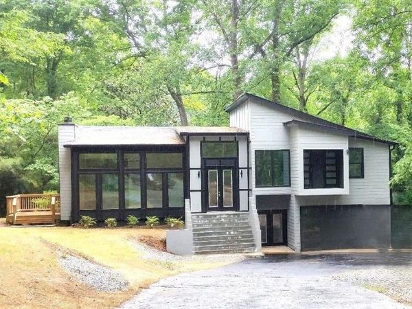 211 Marquis Court SW, Lilburn, GA 30047