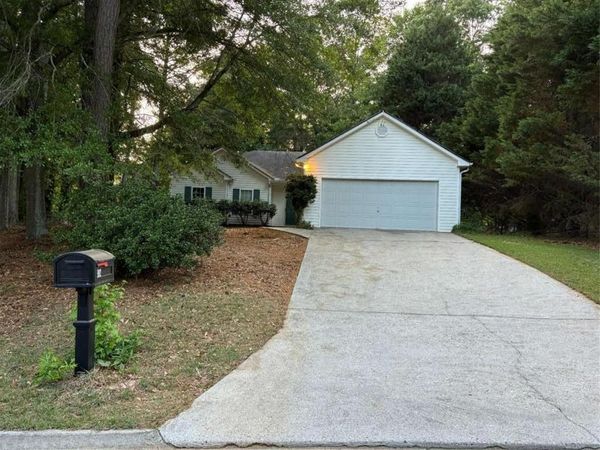 882 Whispering Way , Winder, GA 30680