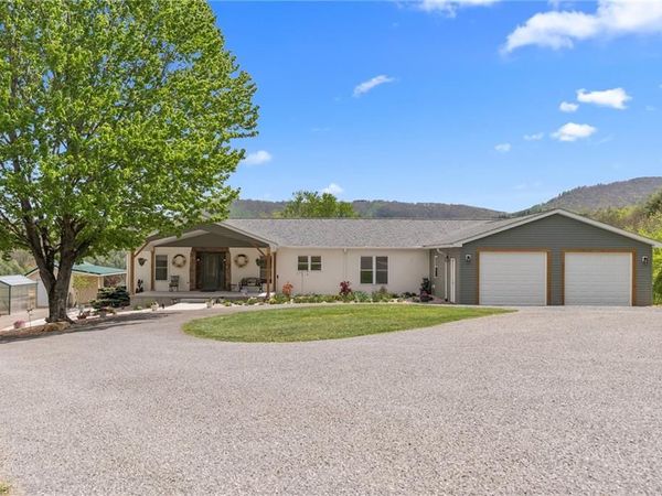 552 Dirt Nose Drive, Sparta, NC 28675