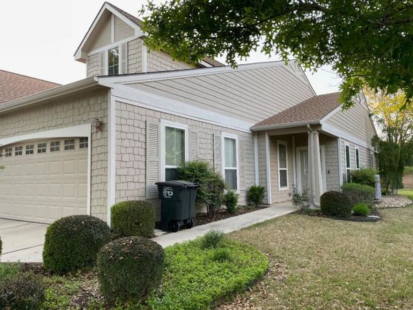 319 Essex LN , Georgetown, TX 78633