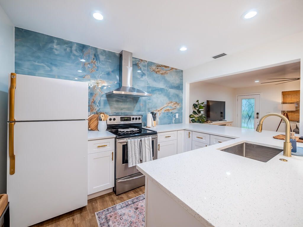 418 N Palmway, Lake Worth Beach, FL 33460 Photo