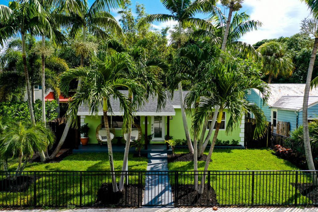 418 N Palmway, Lake Worth Beach, FL 33460 Photo