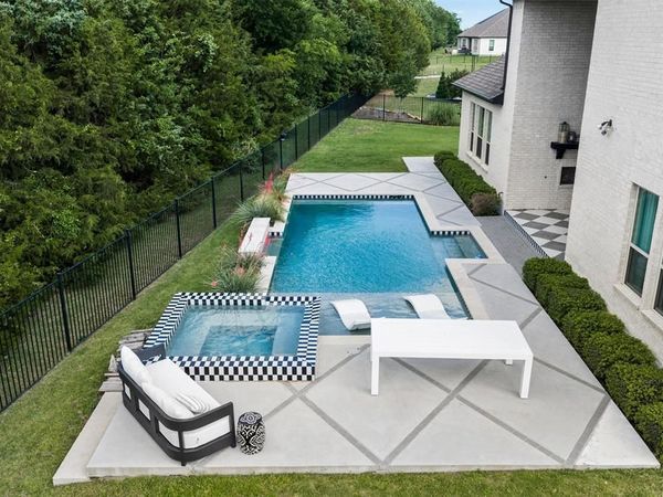 2516 Pampas Court, Heath, TX 75126