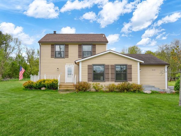 2185 W Barnes Road, Mason, MI 48854