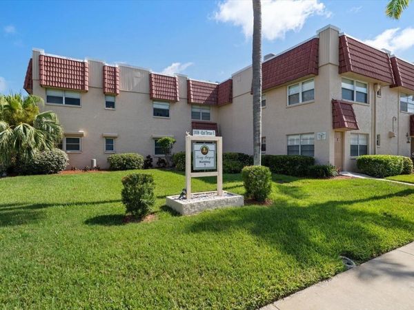 10038 62ND TERRACE N, Unit 17, ST PETERSBURG, FL 33708