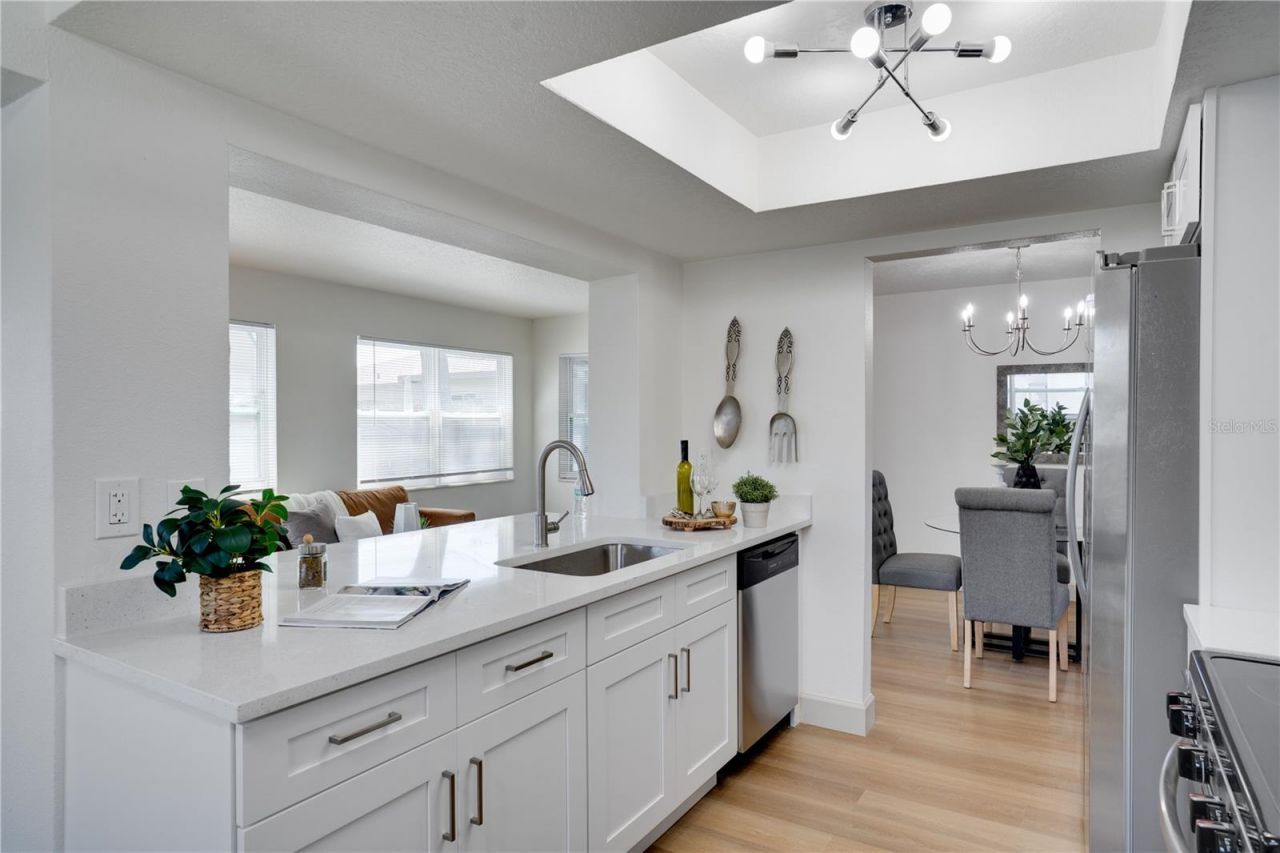 8977 140th Way , Seminole, FL 33776 Photo