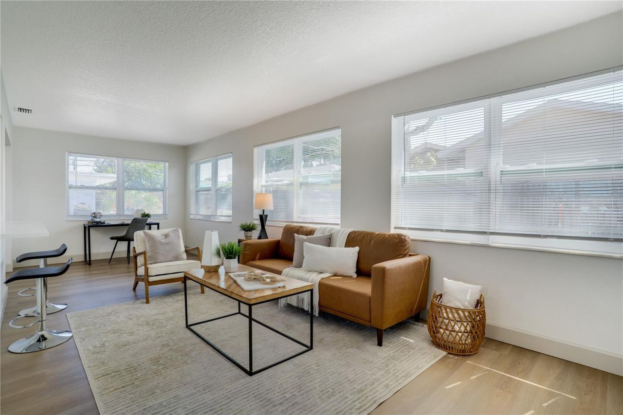 8977 140th Way , Seminole, FL 33776 Photo