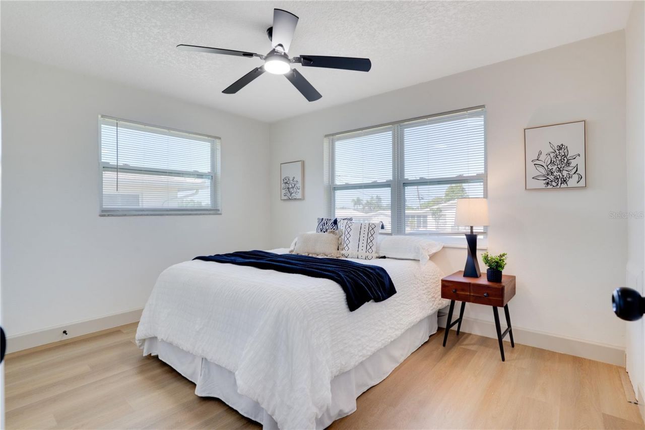 8977 140th Way , Seminole, FL 33776 Photo