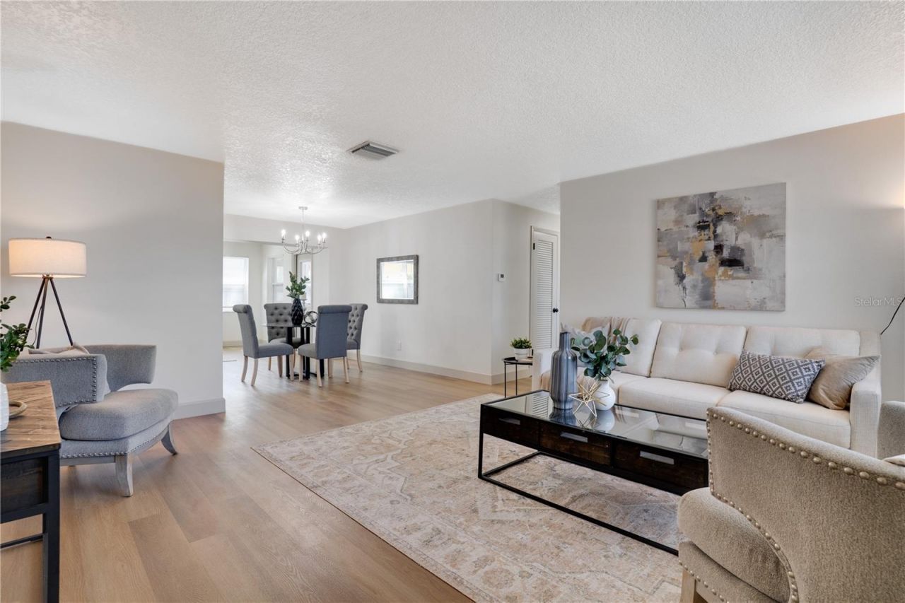 8977 140th Way , Seminole, FL 33776 Photo