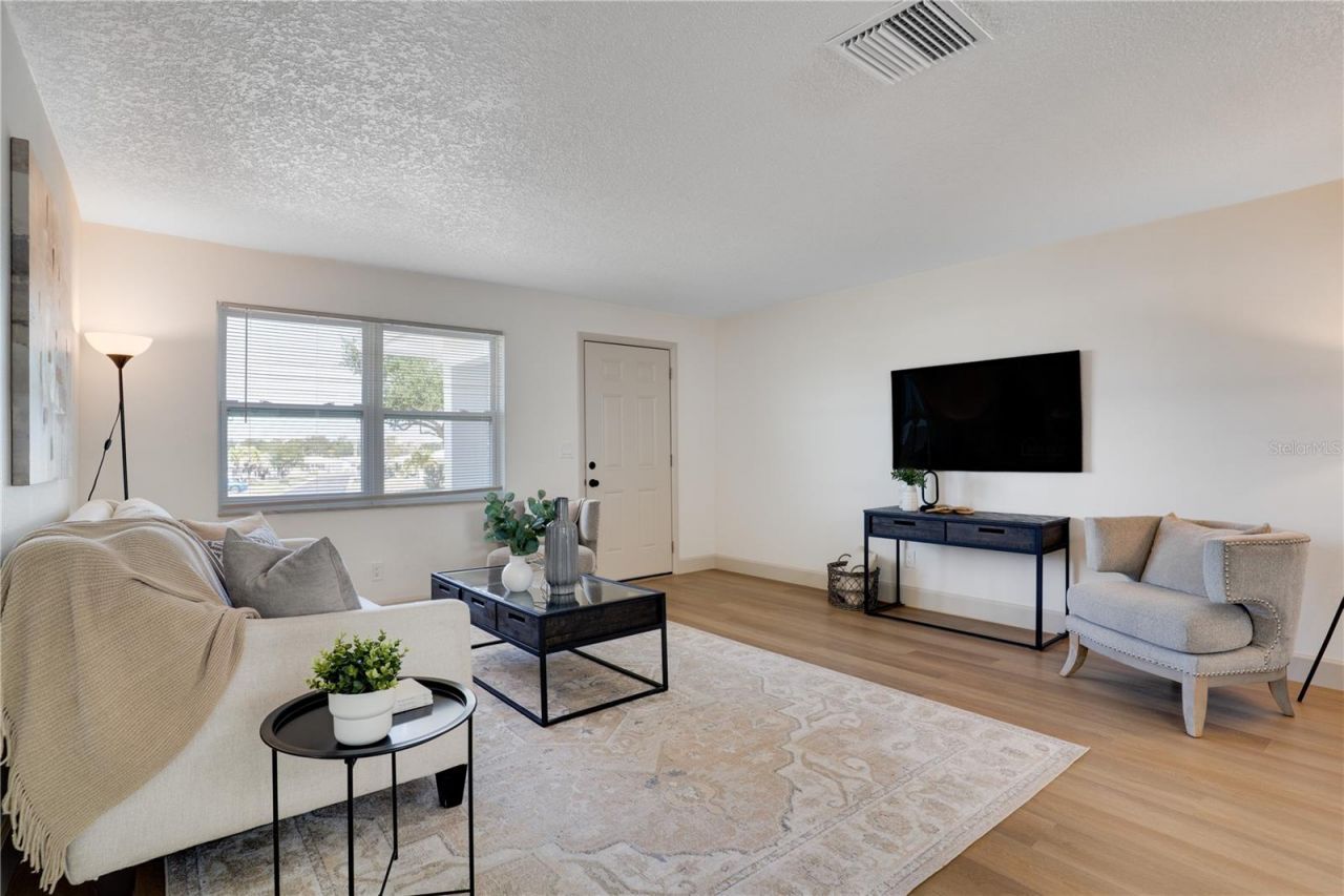 8977 140th Way , Seminole, FL 33776 Photo