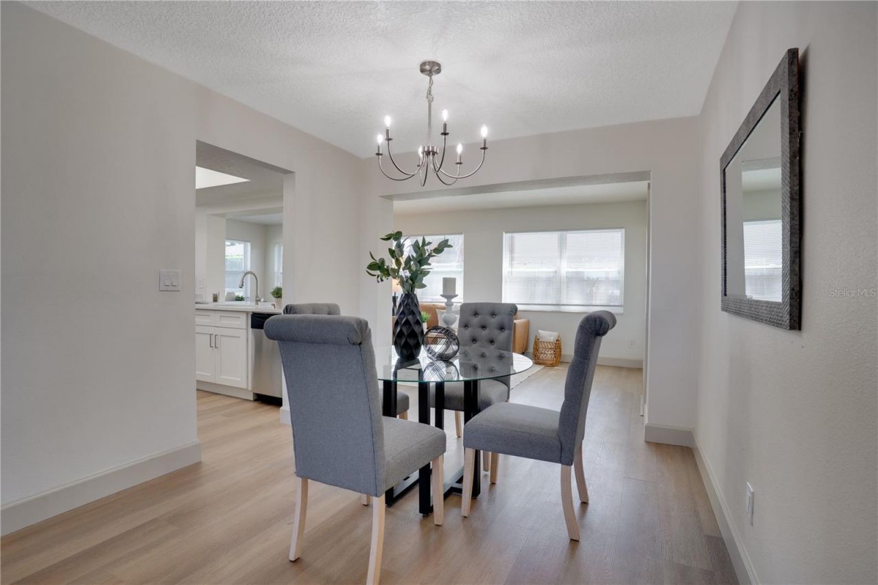 8977 140th Way , Seminole, FL 33776 Photo