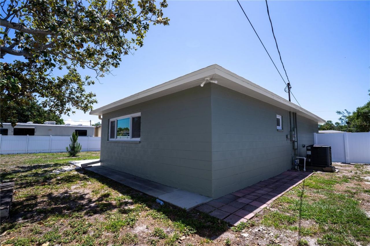 4545 25th Avenue N, Saint Petersburg, FL 33713 Photo