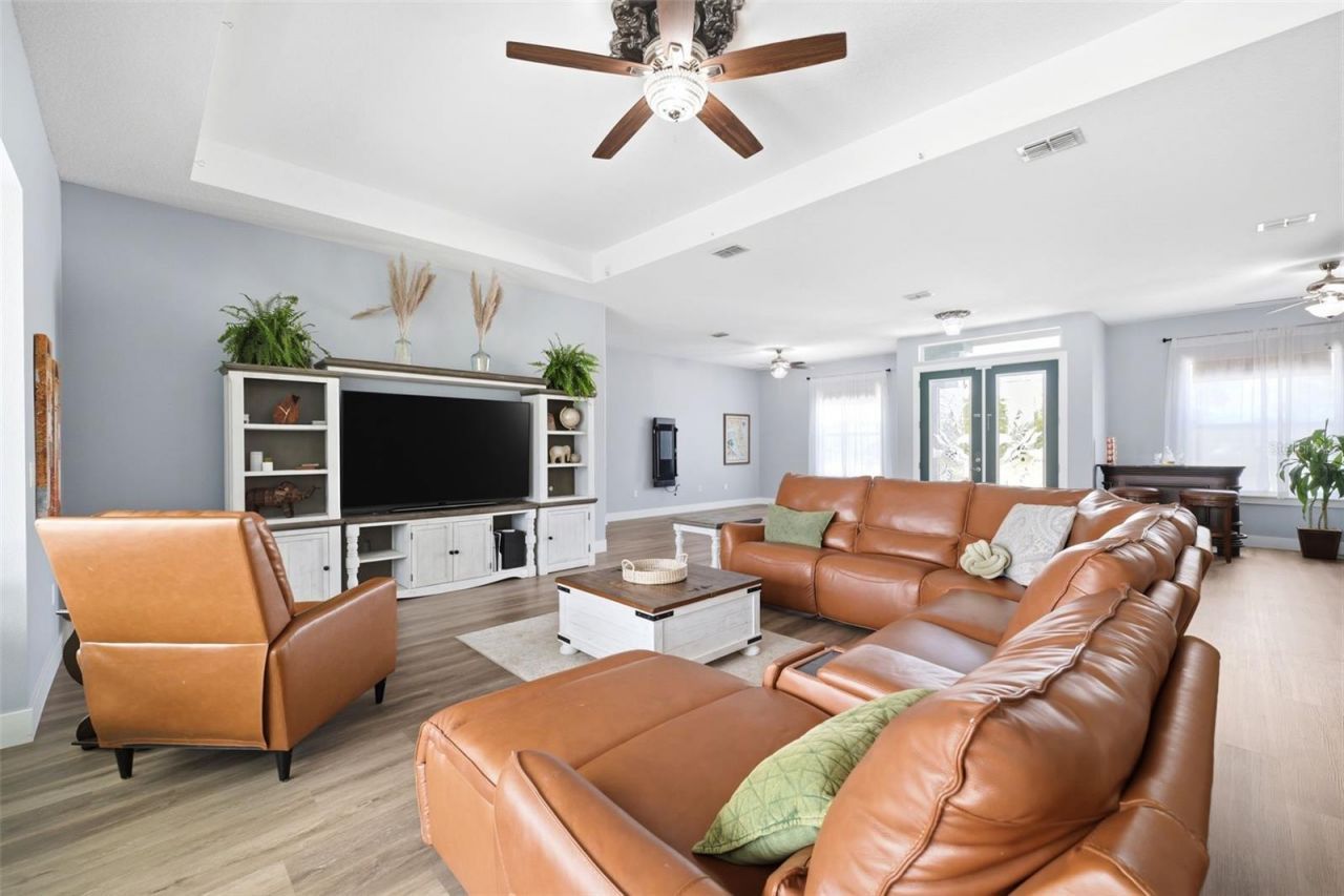 6152 NE 64th Street, Silver Springs, FL 34488 Photo