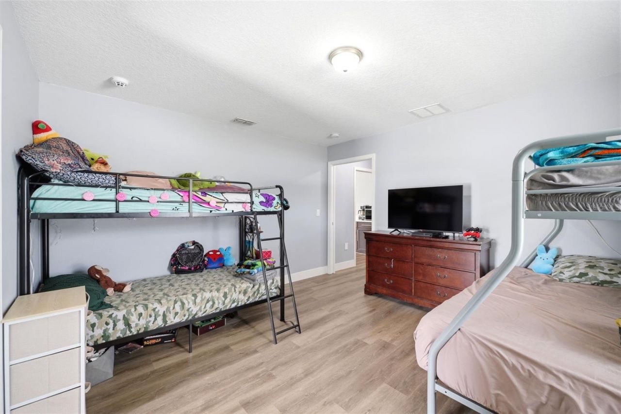 6152 NE 64th Street, Silver Springs, FL 34488 Photo