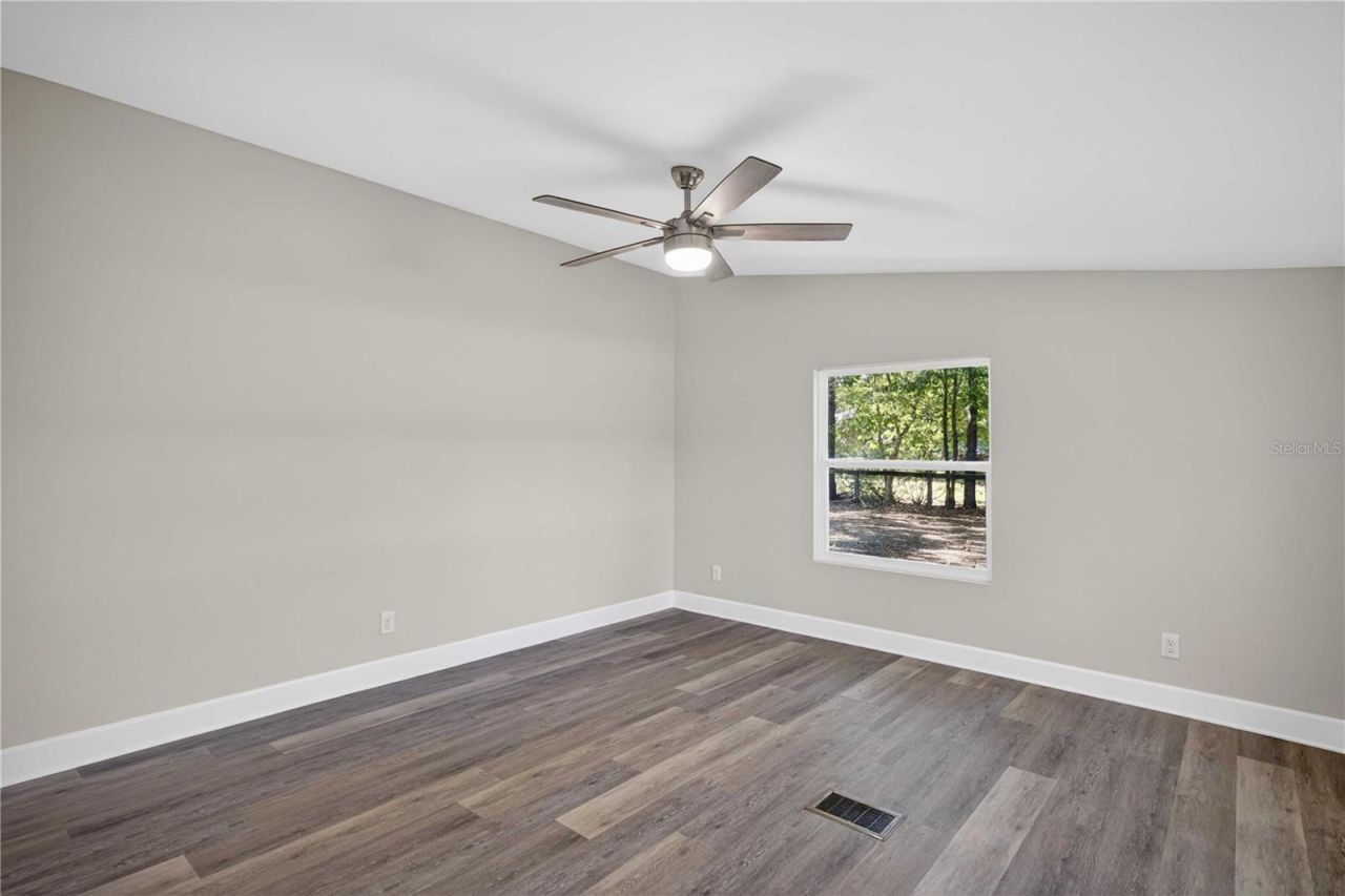 8495 NE 33rd Court , Anthony, FL 32617 Photo