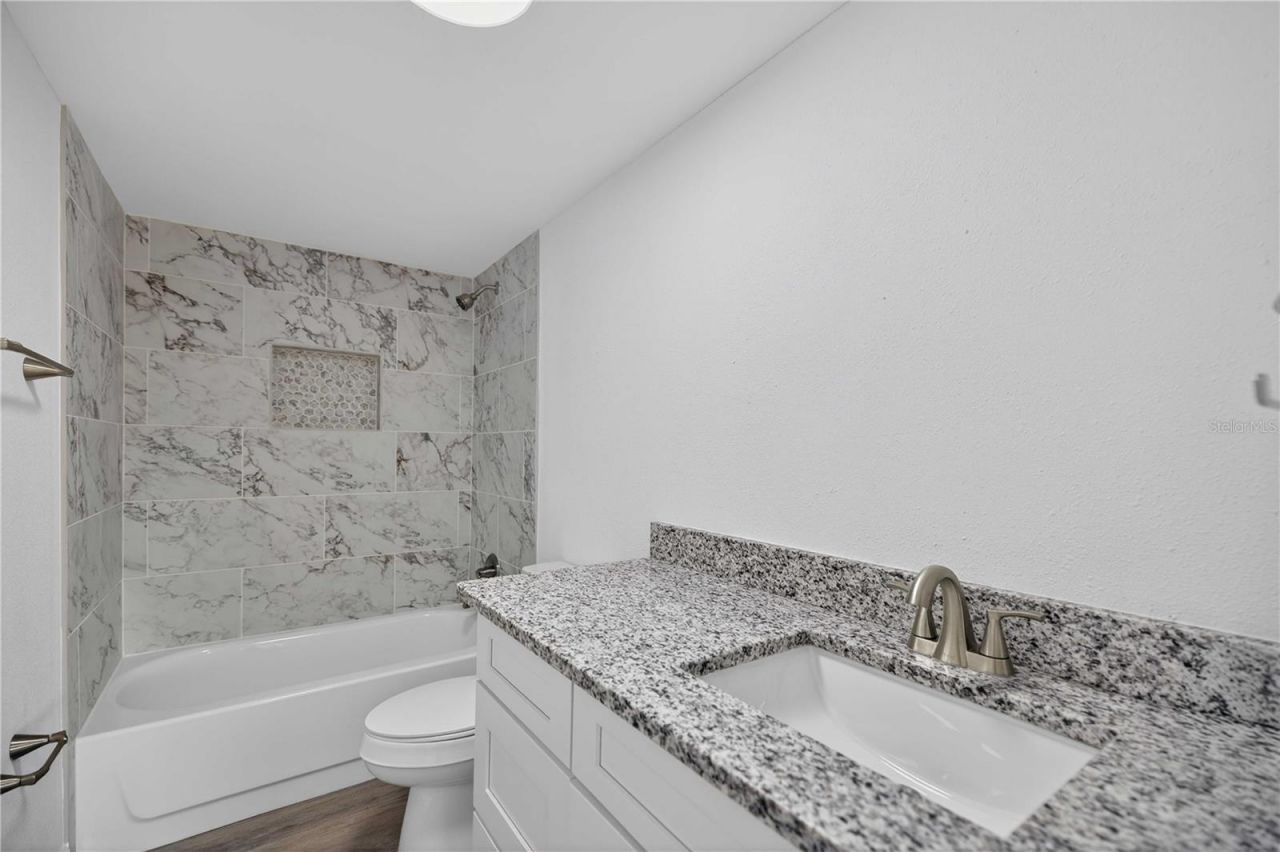 8495 NE 33rd Court , Anthony, FL 32617 Photo