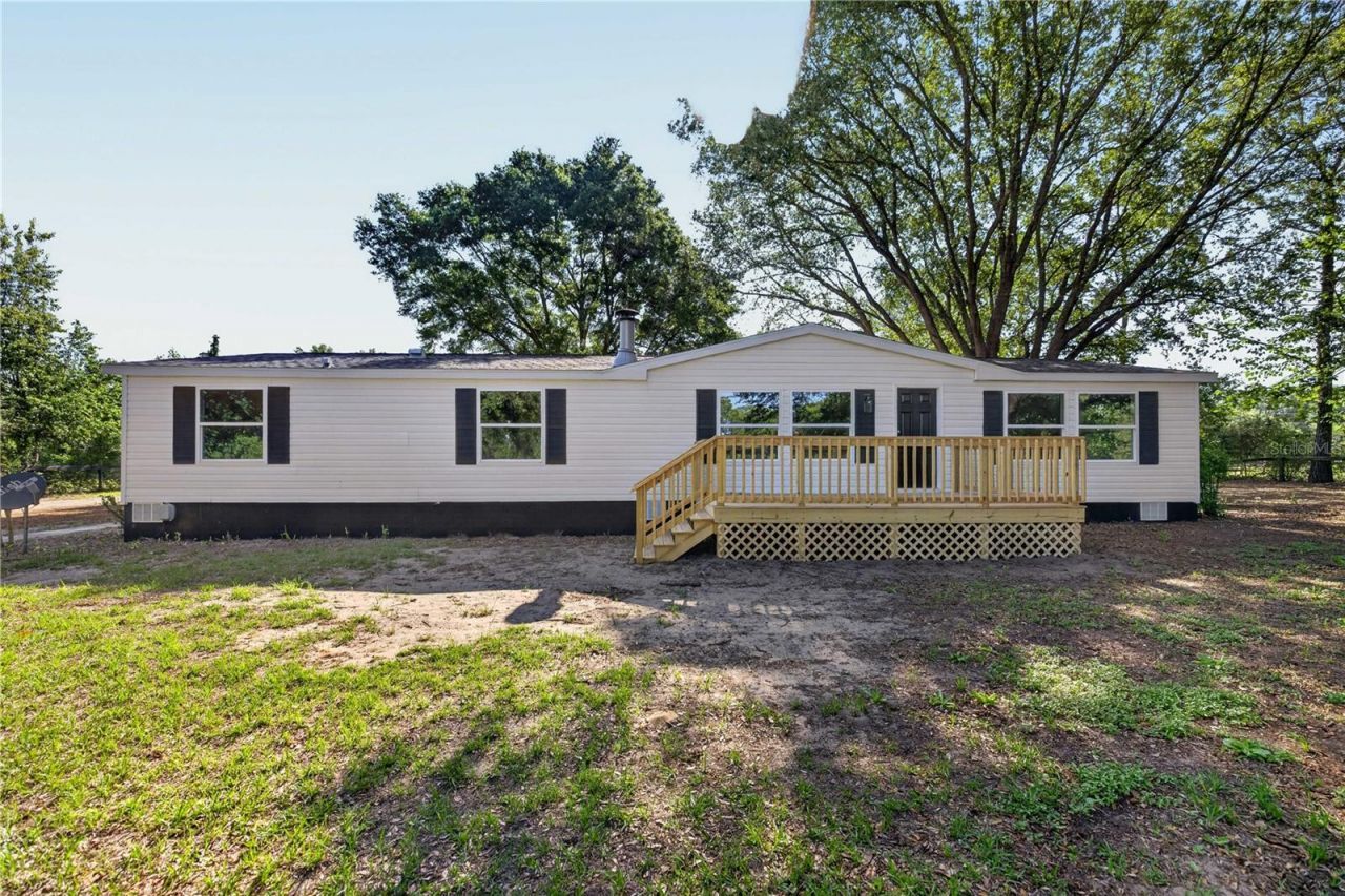 8495 NE 33rd Court , Anthony, FL 32617 Photo