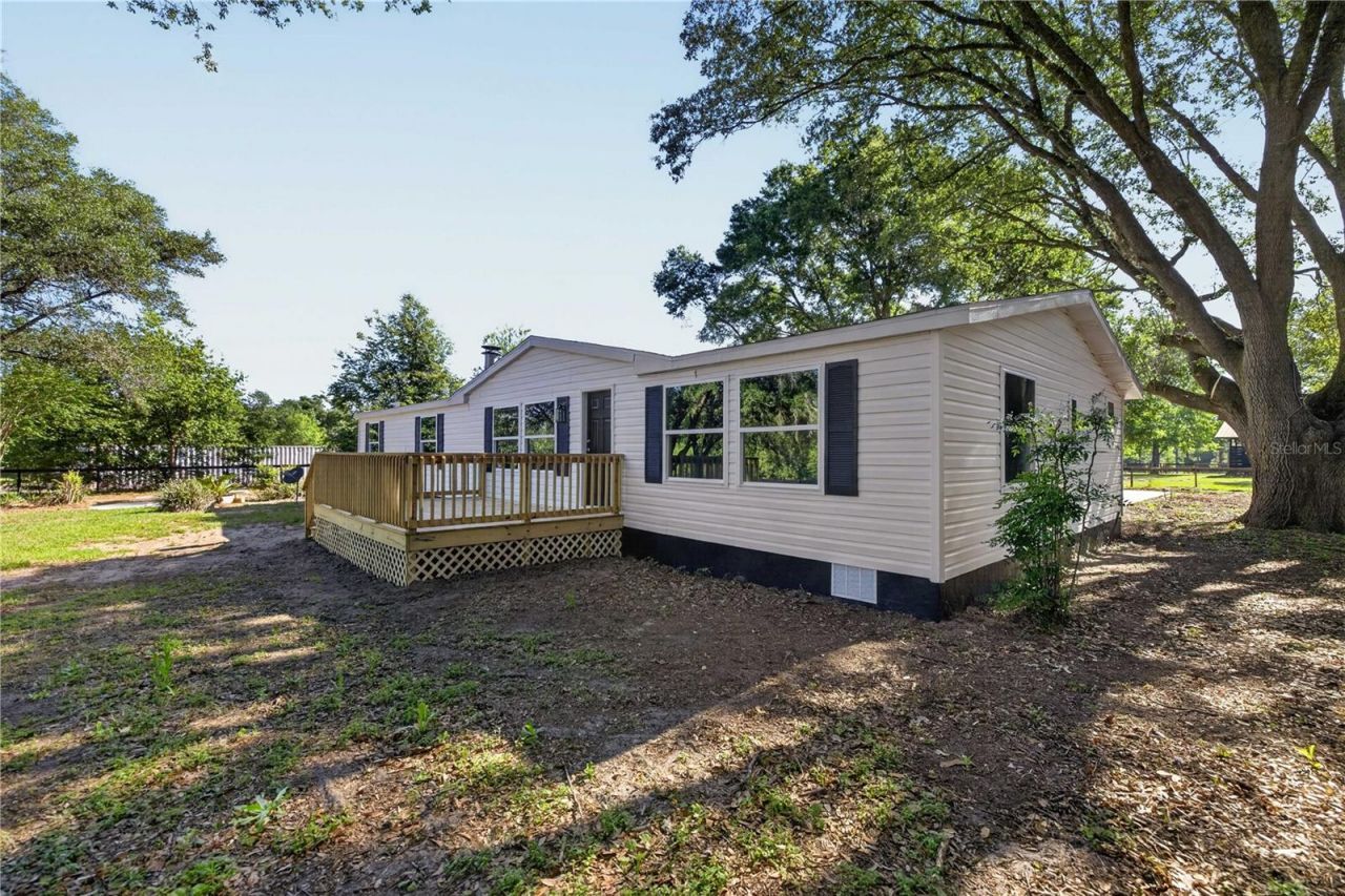 8495 NE 33rd Court , Anthony, FL 32617 Photo