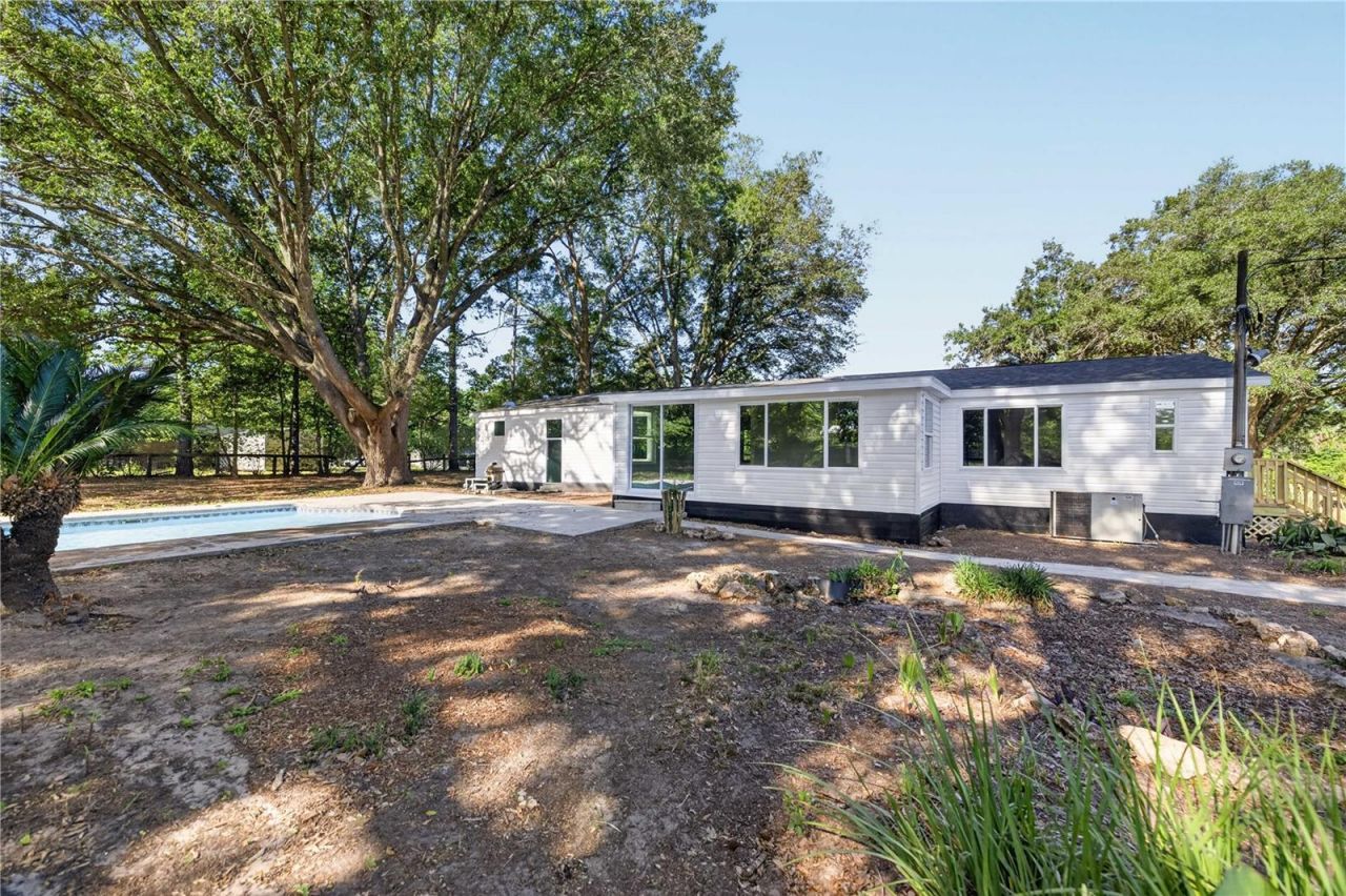 8495 NE 33rd Court , Anthony, FL 32617 Photo