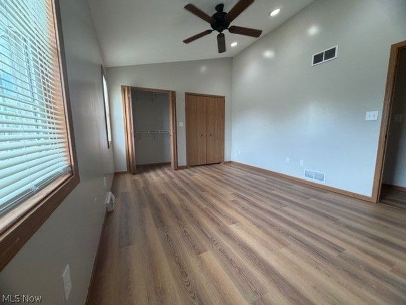 5137 Pine Shadow Court, Mineral Ridge, OH 44440 Photo 9