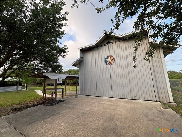62 Wilburn Road, Port O'Connor, TX 77982