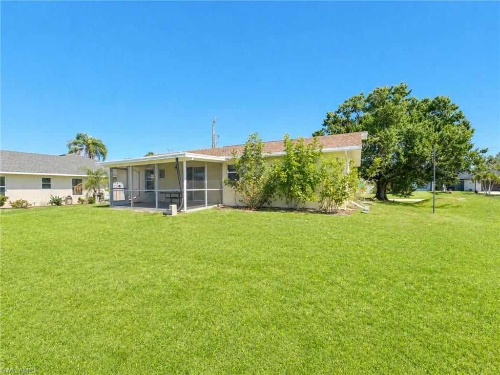 1412 NW 10th St, Cape Coral, FL 33993 Photo